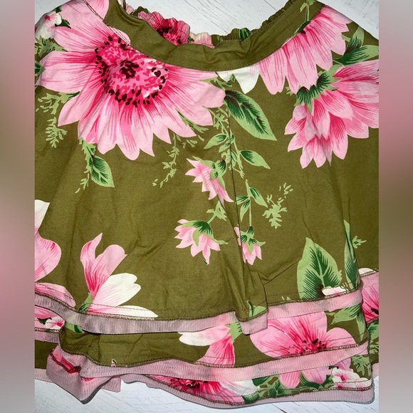 Beetlejuice London Floral Green and Pink Skirt - Picture 2 of 5